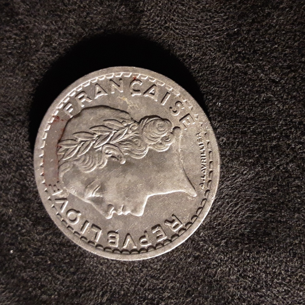 1949 5 FRANCS COIN